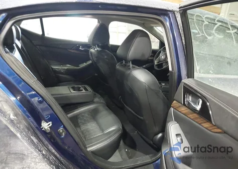 2016 Nissan Maxima 3.5 Platinum z USA, uszkodzony, nr VIN 1N4AA6AP5GC385988